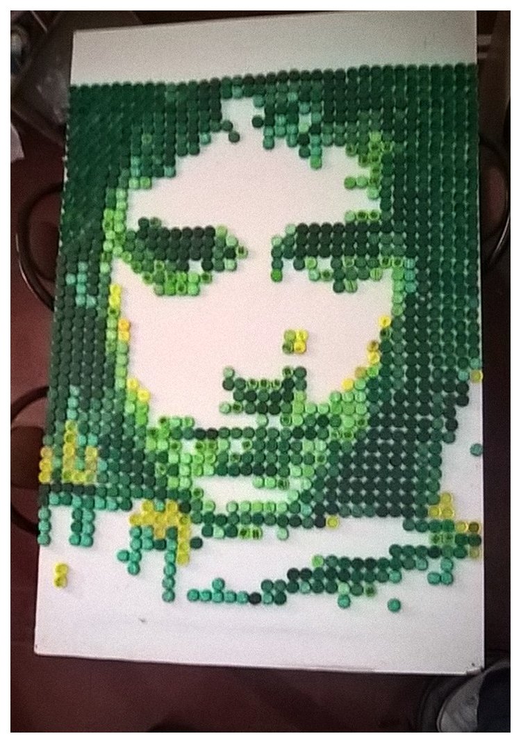 FlacoStereo's tweet photo. Gustavo Cerati con tapitas de gaseosas. Un nuevo mural realizado por @marcospiotti https://t.co/LQEWDQSifC