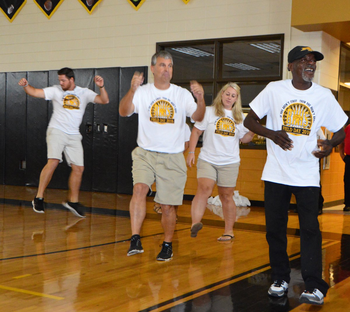 RHHSPhotoClub's tweet photo. #WEareRH https://t.co/JaXXqWGCn5