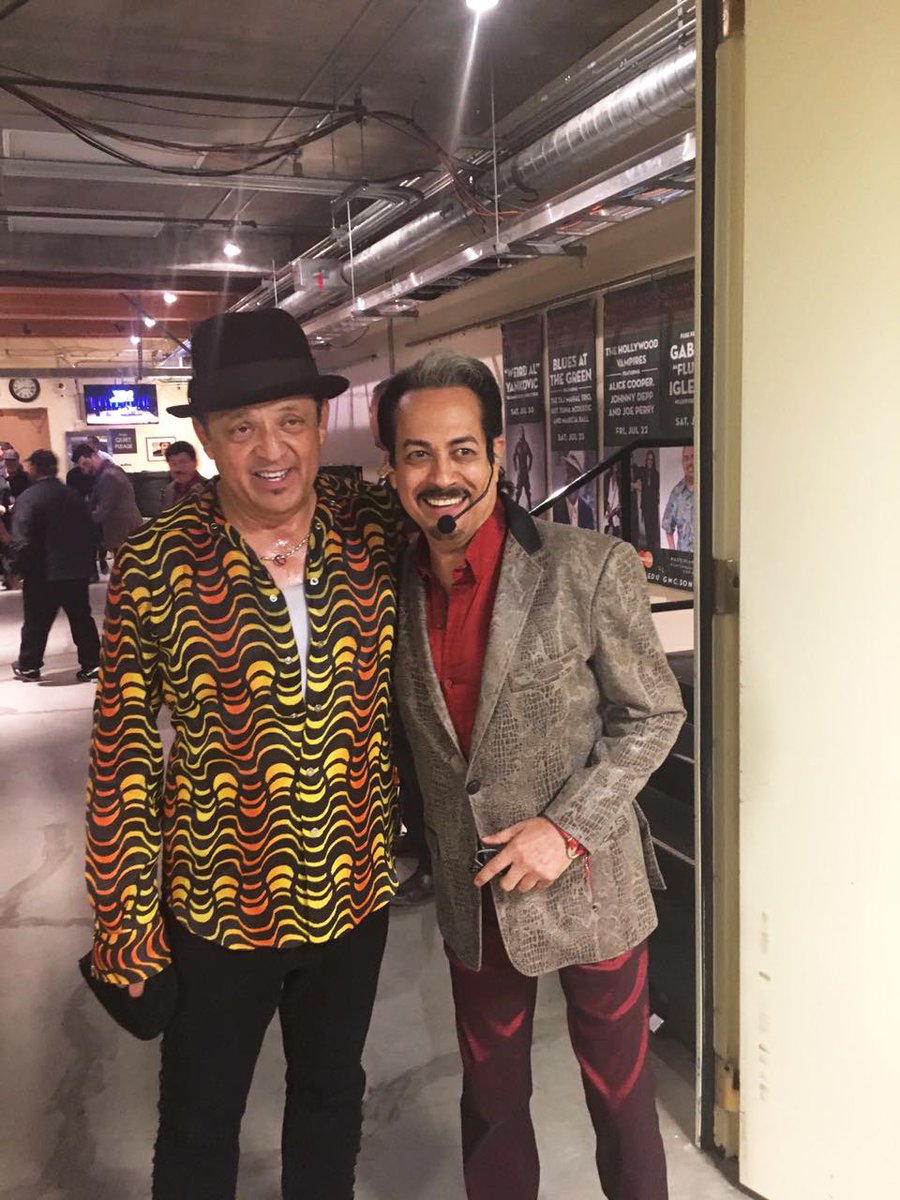 Los Tigres Del Norte (@tigresdelnorte) on Twitter photo Nuestros <a href="/luisitodelnorte/">Luis Hernandez</a>, Óscar y <a href="/hernanltdn/">Hernán Hernández</a> junto a <a href="/ThePaulRod/">Paul Rodriguez</a> antes de subir al escenario. Nuestros <a href="/luisitodelnorte/">Luis Hernandez</a>, Óscar y <a href="/hernanltdn/">Hernán Hernández</a> junto a <a href="/ThePaulRod/">Paul Rodriguez</a> antes de subir al escenario.