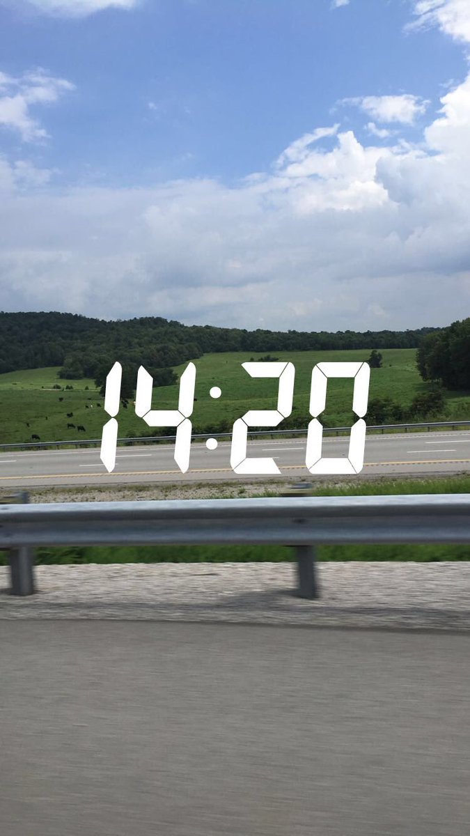 madison_davis06's tweet photo. #growingupinkentucky https://t.co/rusy4Dnizu