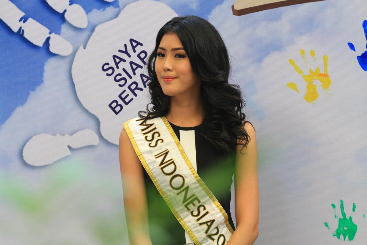 Raden_Siyono's tweet photo. Natasha Mannuela: Sejak SMP Saya Sudah Ikut Pramuka https://t.co/TdWyUUY3Kt #WhyAdhyaksa #Jamnas2016 https://t.co/C6FUIKI92B