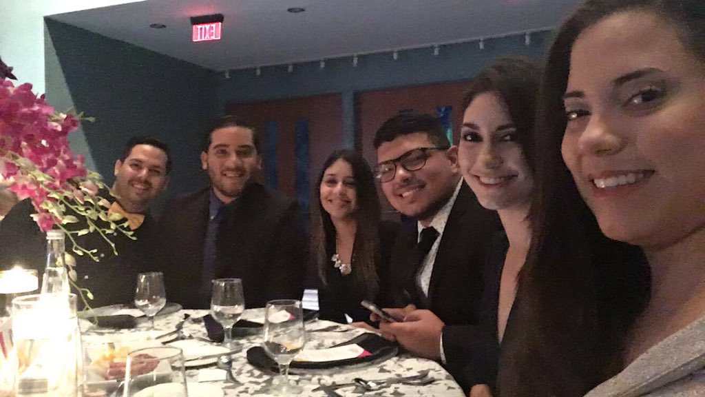 BuroNoticias16's tweet photo. Parte del equipo de #Buró2016 en #COPE2016 #ASPPRO2016. https://t.co/N53UAGZfvy
