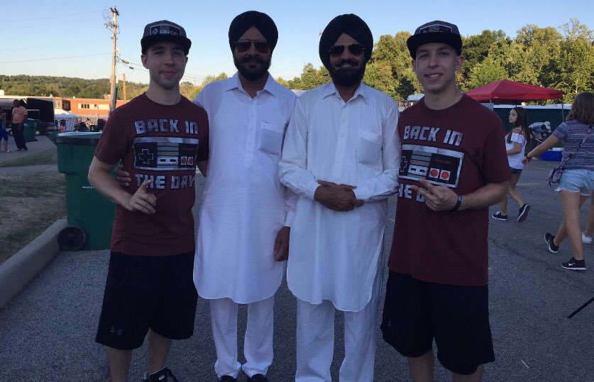 suddoth1's tweet image. Twins Days Festival