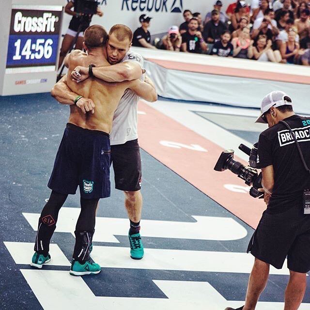 CrossFitGames's tweet photo. "I've met a lot of amazing men and women in #CrossFit and that's what's it's all about."

📰 https://t.co/JrYxX3Q2bF https://t.co/jwlnAyLGhf