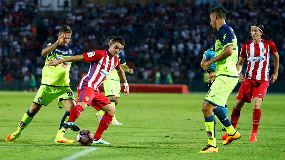 DeportesRCN's tweet photo. Santos Borré y Torres jugaron en el ataque del ‘Aleti’ que ganó 2-0 ante Crotone. 
https://t.co/QjXoP1sQlN https://t.co/k8CyMEESKC