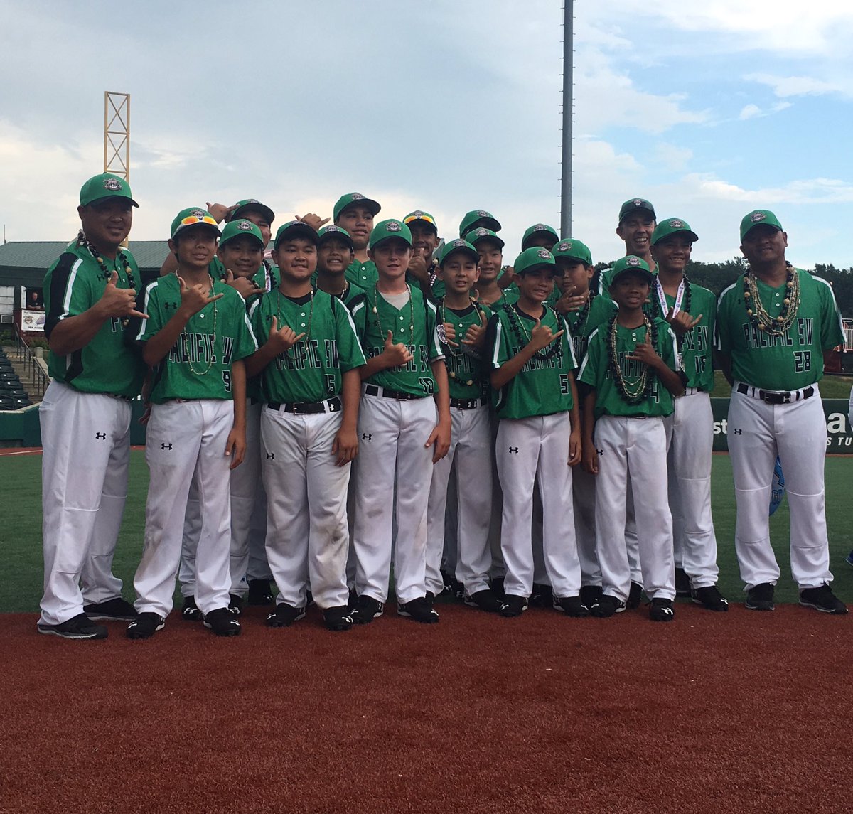 Team Pacific Southwest takes in the closing ceremonies Aloha style!! #CRWS