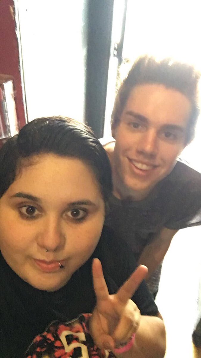 xxheyitzcaitxx's tweet photo. Words can't describe how thankful I am for you guys you helped me so much I can't thank you enough I love you all!☺️ https://t.co/VcSCRDxxn4