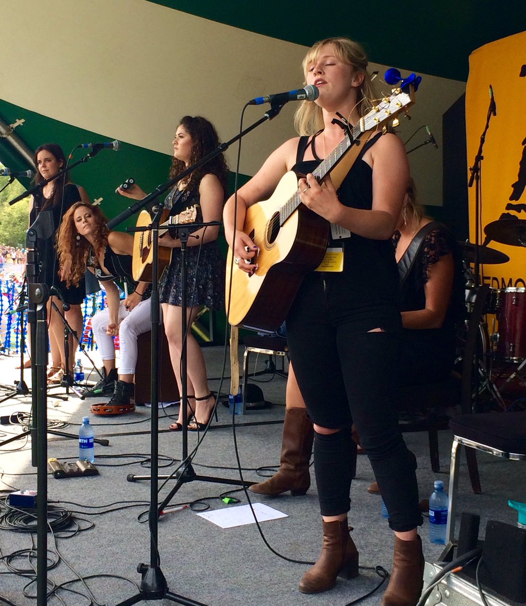 Eva Foote IS high on life when she's singin'! <a href="/edmfolkfest/">Edmonton Folk Fest</a> @evateresefoote #abculture