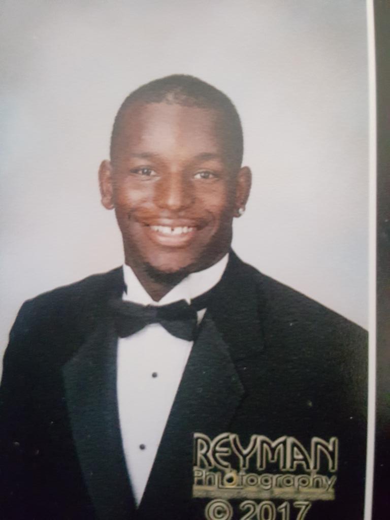 lady_tweety69's tweet photo. I'm hella excited about my sons Senior pics... for a child that hates to smile he did great #handsome #worldgetready https://t.co/G63Tfb8UCE