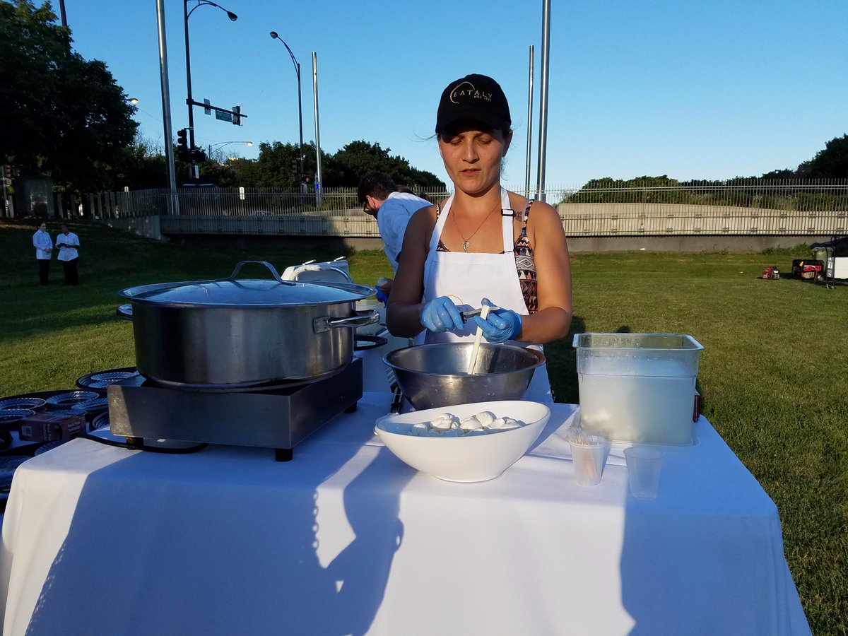 advizehealth's tweet photo. @EatalyChicago making #mozzarella at #chicagoinwhite https://t.co/1Ua0zo0M8p