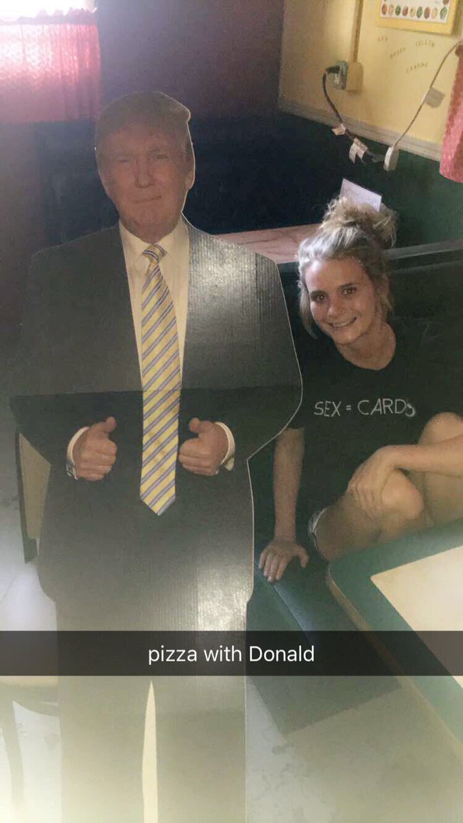 Crookedhaylo29's tweet photo. @realDonaldTrump my niece wore her #trump16 shirt today and @WaterbedsNStuff gave her this.She took you for pizza🇺🇸 https://t.co/xYypgyJvvY