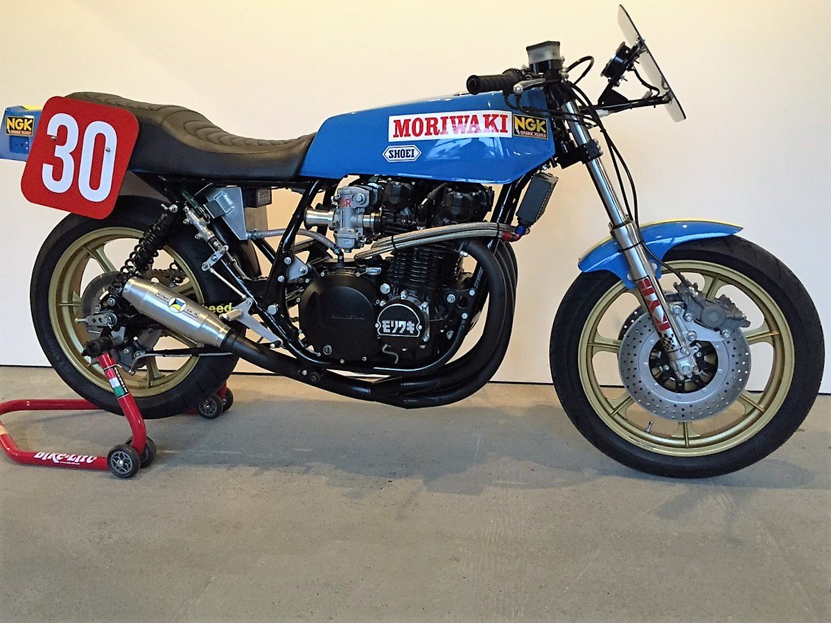 Wayne Gardners play toy for the British GP