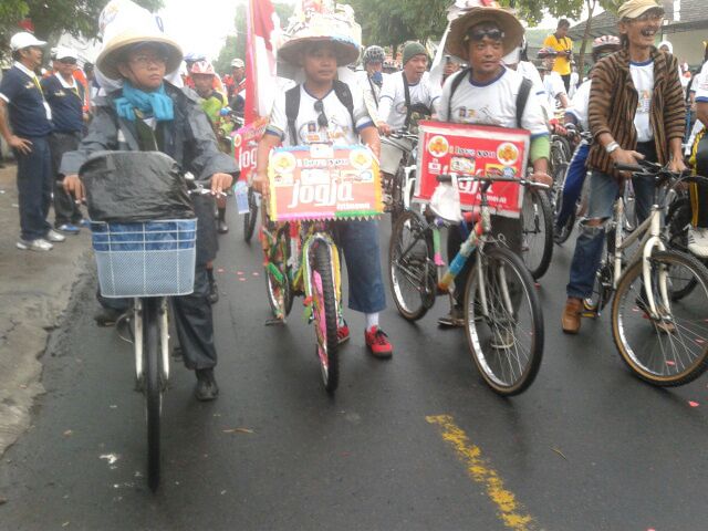 UIIYogyakarta's tweet photo. UII Fun Bike 2016 sedang berlangsung.. https://t.co/hVy9bxYzhq