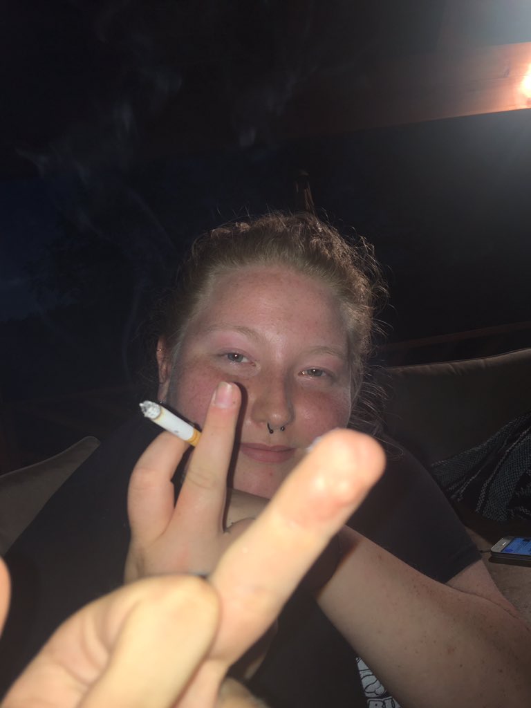 shawty_unseen's tweet photo. @mustangsrugly not bitch you really really really thought. 💁🏿🙅🏿🙇🏿 https://t.co/hz1PNIODn4