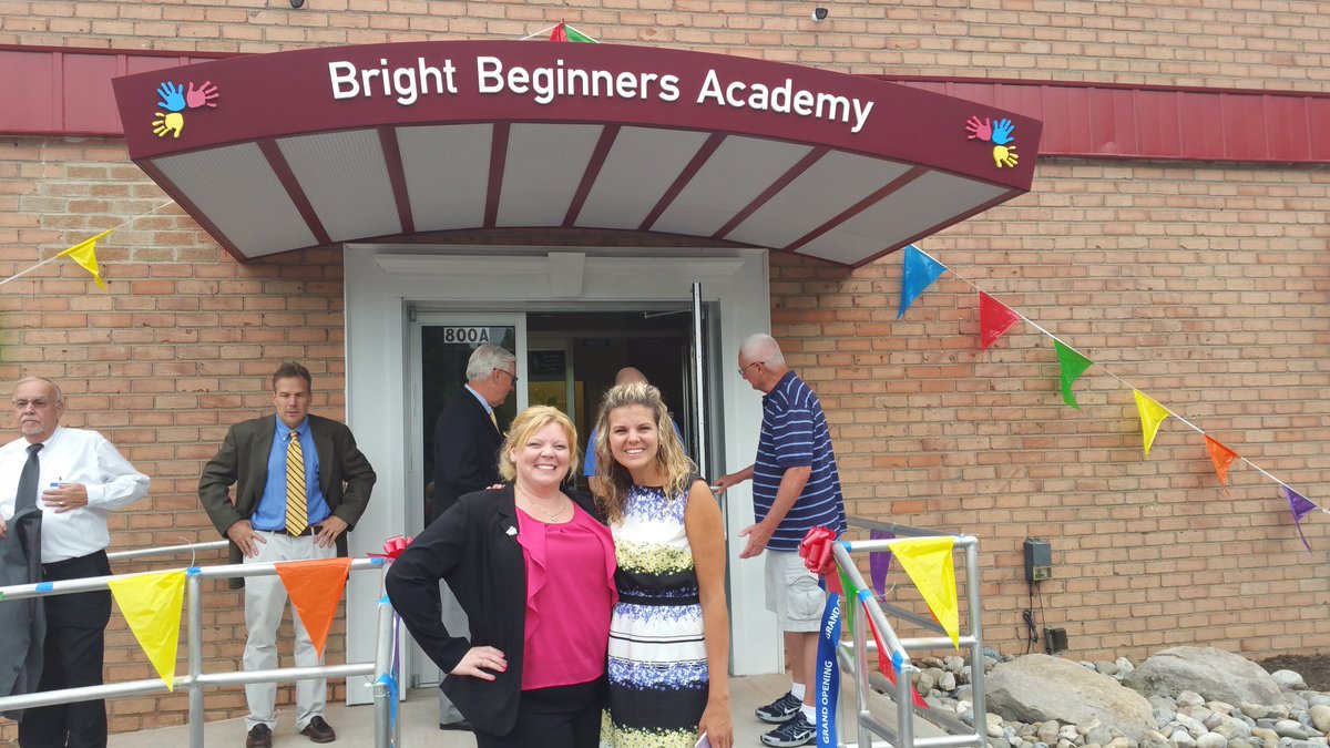 breault_jackie's tweet photo. Grand opening! #inclusivesetting #autismawareness #autismspecialist #autismadvocate #autismtherapy #lovemyjob https://t.co/lxpFJ0J31M