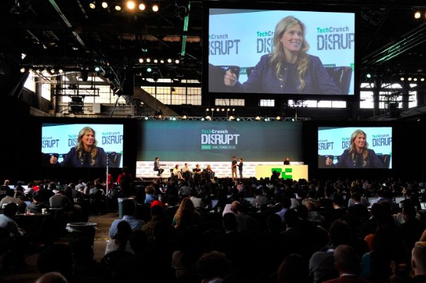 TechCrunch's tweet photo. Giveaway: Enter to win 2 tickets, airfare &amp; hotel accommodations for Disrupt SF https://t.co/1bypi5lf3Q #TCDisrupt https://t.co/EbpLE9es1y
