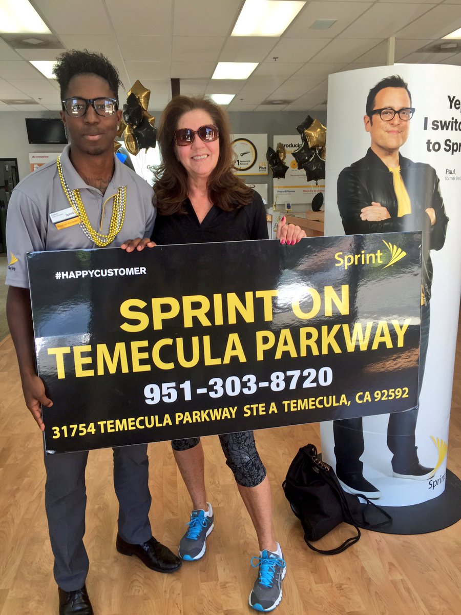 #AnotherOne #SprintSaysThanks #TheSwitchIsReal @BernardArabo <a href="/DannyIsho/">Danny Isho</a> <a href="/Scotty_Sprint/">Scott Meyer</a>