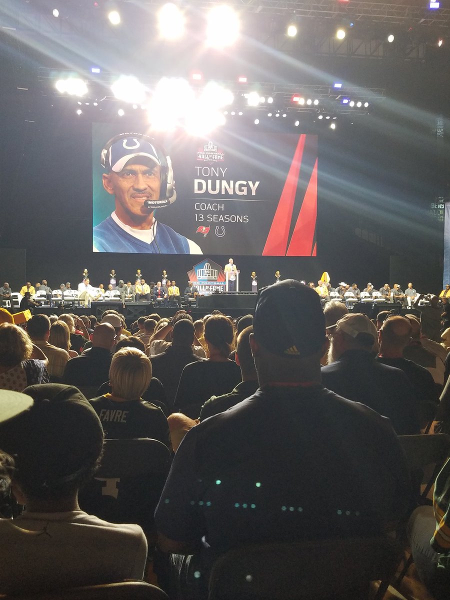 JDBoyd28's tweet photo. Tony Dungy just quoted Matthew 16:26 @BoydJessyb26  @DFWKids2014 @michaelirvin88 https://t.co/yLmIjfzpGB