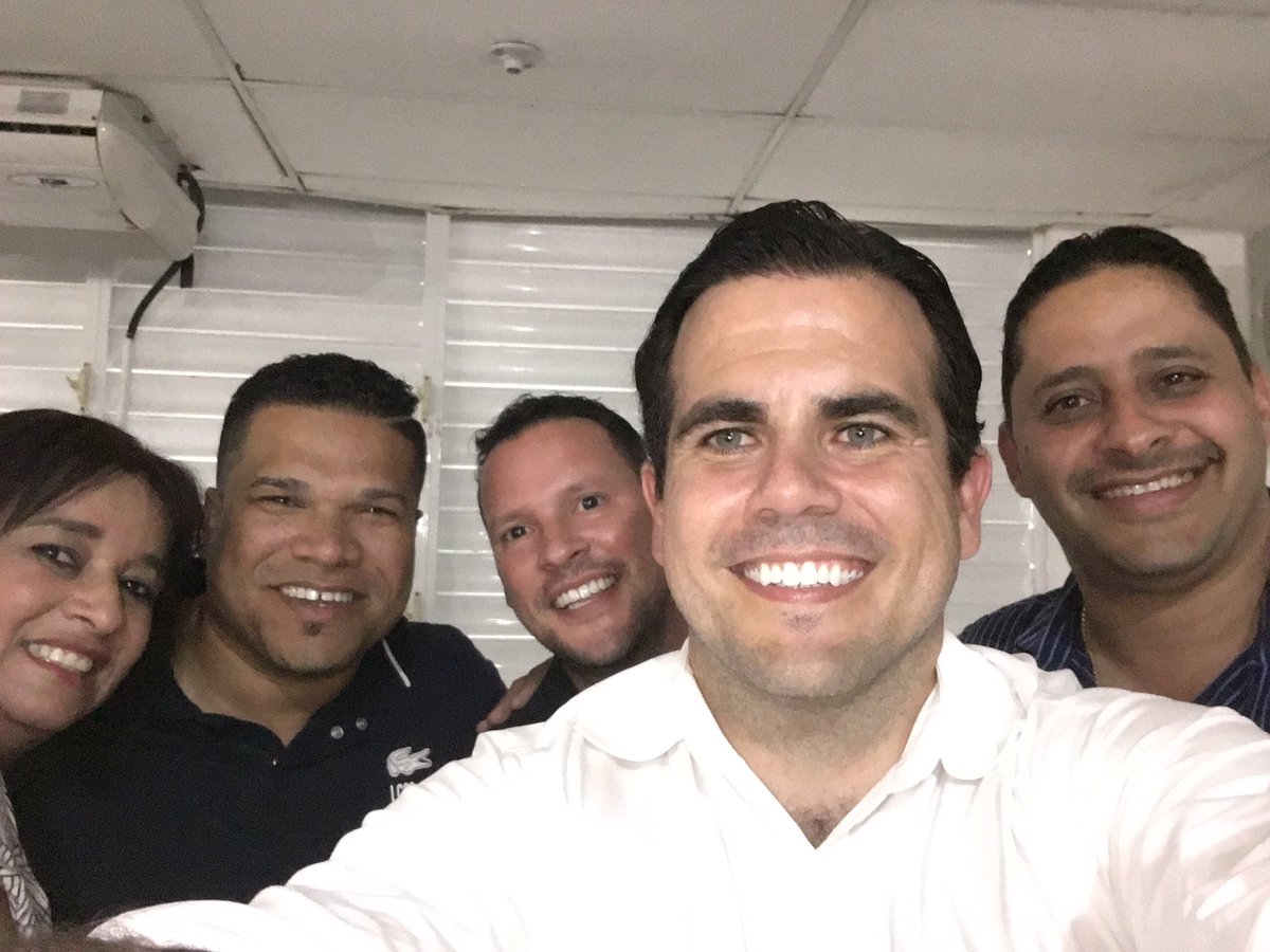 Mtorrest1Torres's tweet photo. @ricardorossello y vamos a ganar el mejor equipo electoral, Dr. Ricardo Rossello y Carlos Molina https://t.co/14IdthQSJq