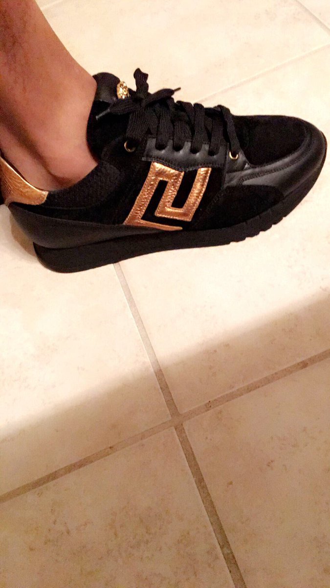 I_get_nino_cash's tweet photo. #KOTN #DesignerForevaEva🤑 https://t.co/uGukKa5Nyv