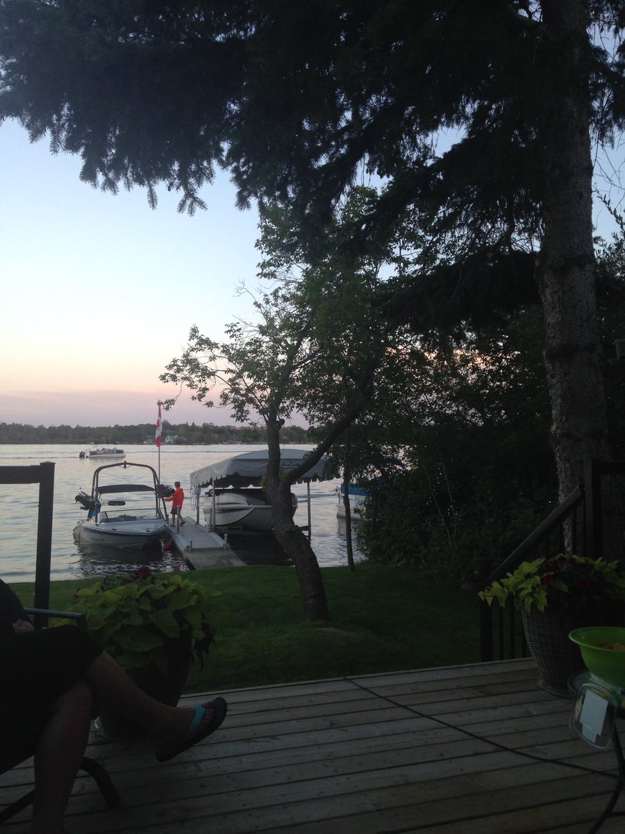 tylven's tweet photo. #Lakelife https://t.co/TzxavUGrqF