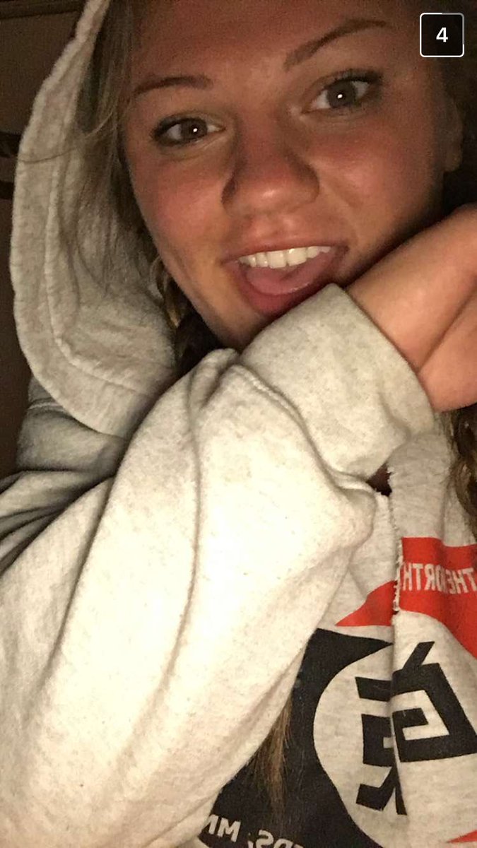 PeartSadie's tweet photo. 😍😍😍😍 @emilygroom13 https://t.co/BbMekkYY4g