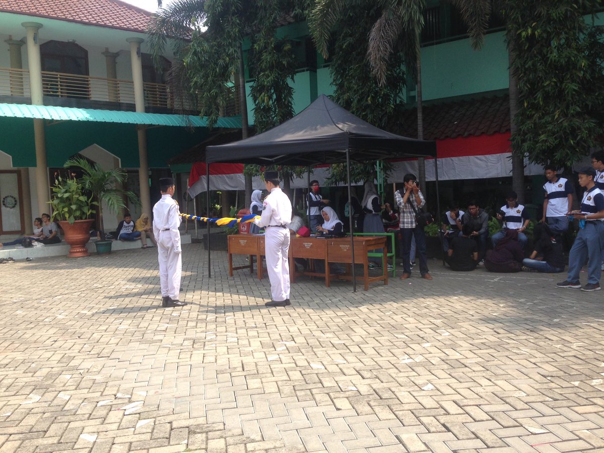 Paskibra SMAN 71 tweet media