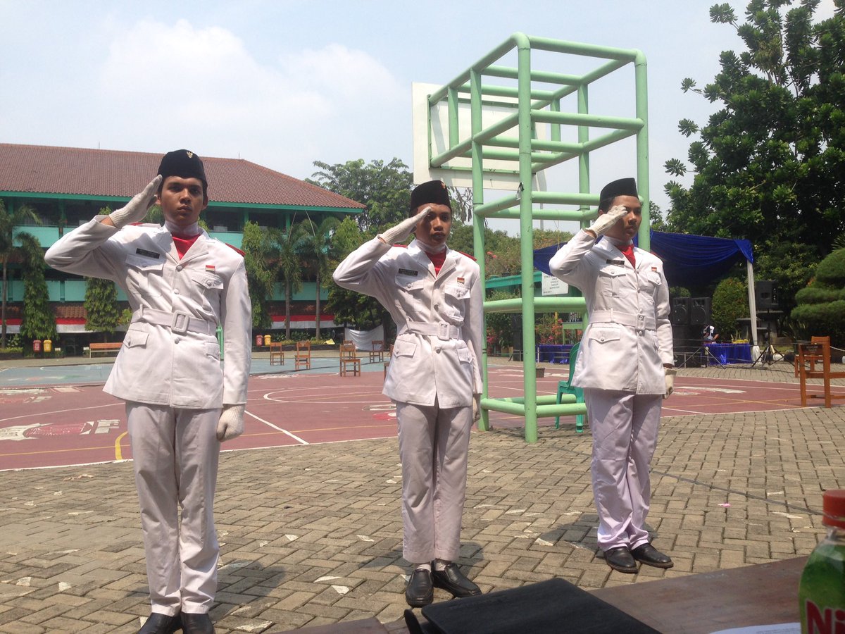 Paskibra SMAN 71 tweet media