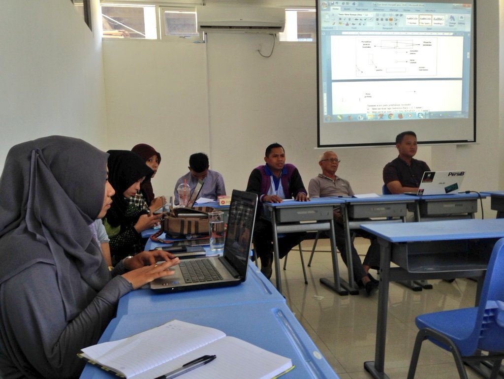 Saat ini sedang berlangsung rapat mengenai MOSPEK MABA 2016