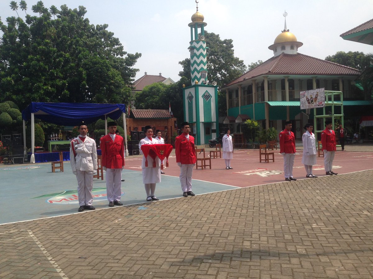 Paskibra SMAN 71 tweet media
