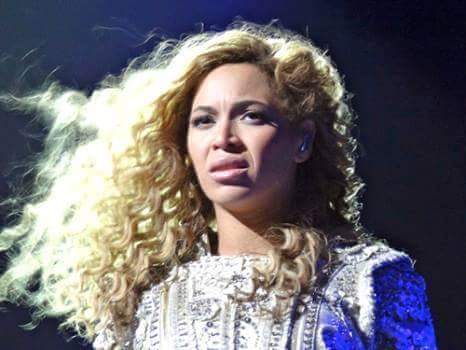 EuAlex_'s tweet photo. Como assim 5H em primeiro meu povo? 
#MTVHottest Beyonce https://t.co/ROygV9EuV6