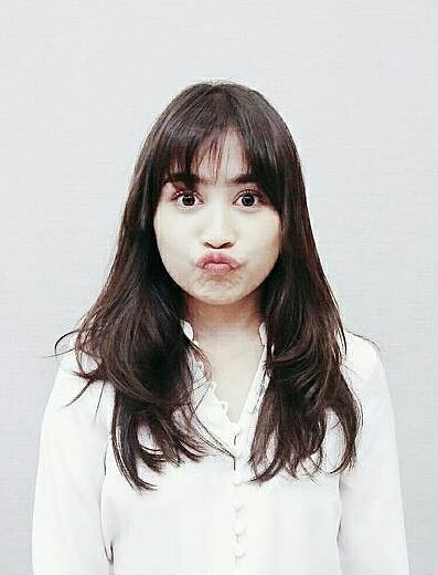 GruplinePV's tweet photo. Emesss bgt 😁 @PrillyBie https://t.co/RIpr4W9FrV