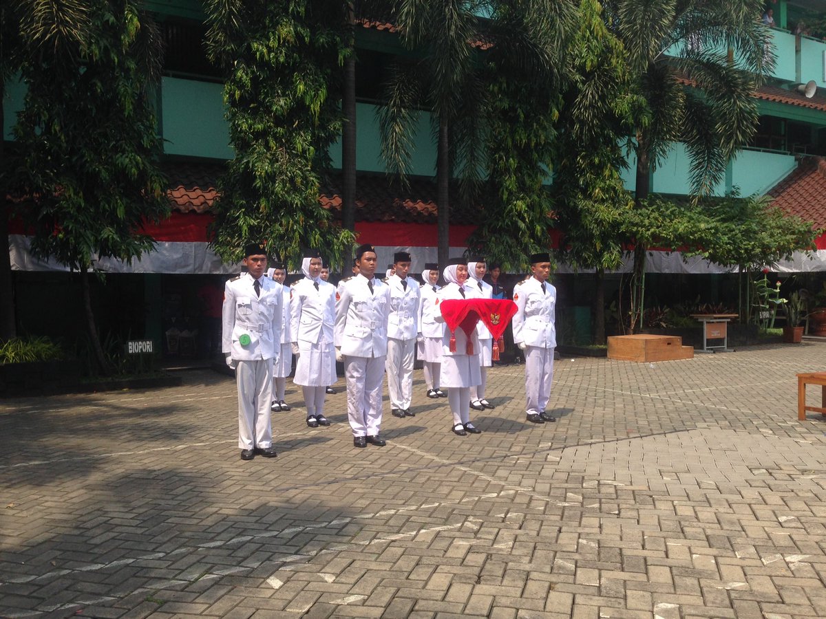 Paskibra SMAN 71 tweet media