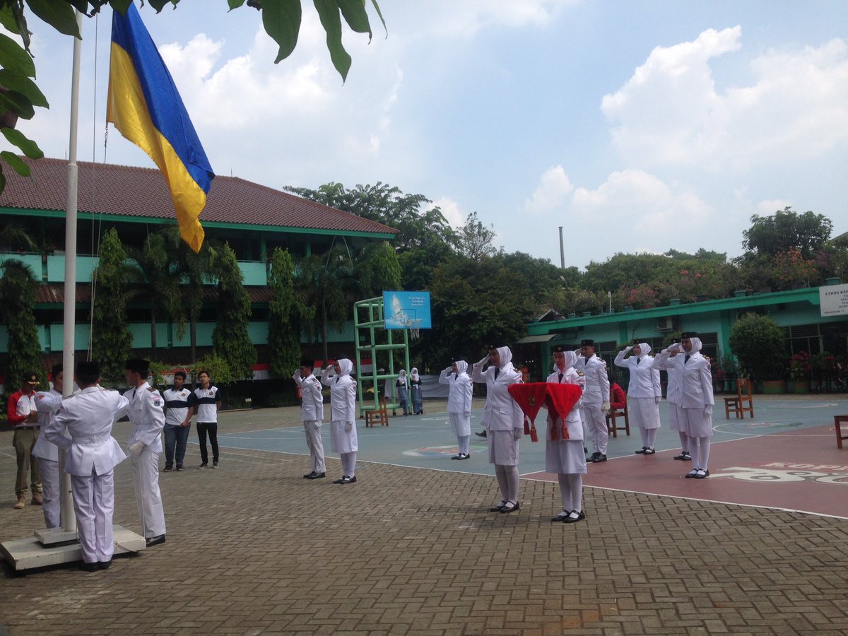 Paskibra SMAN 71 tweet media