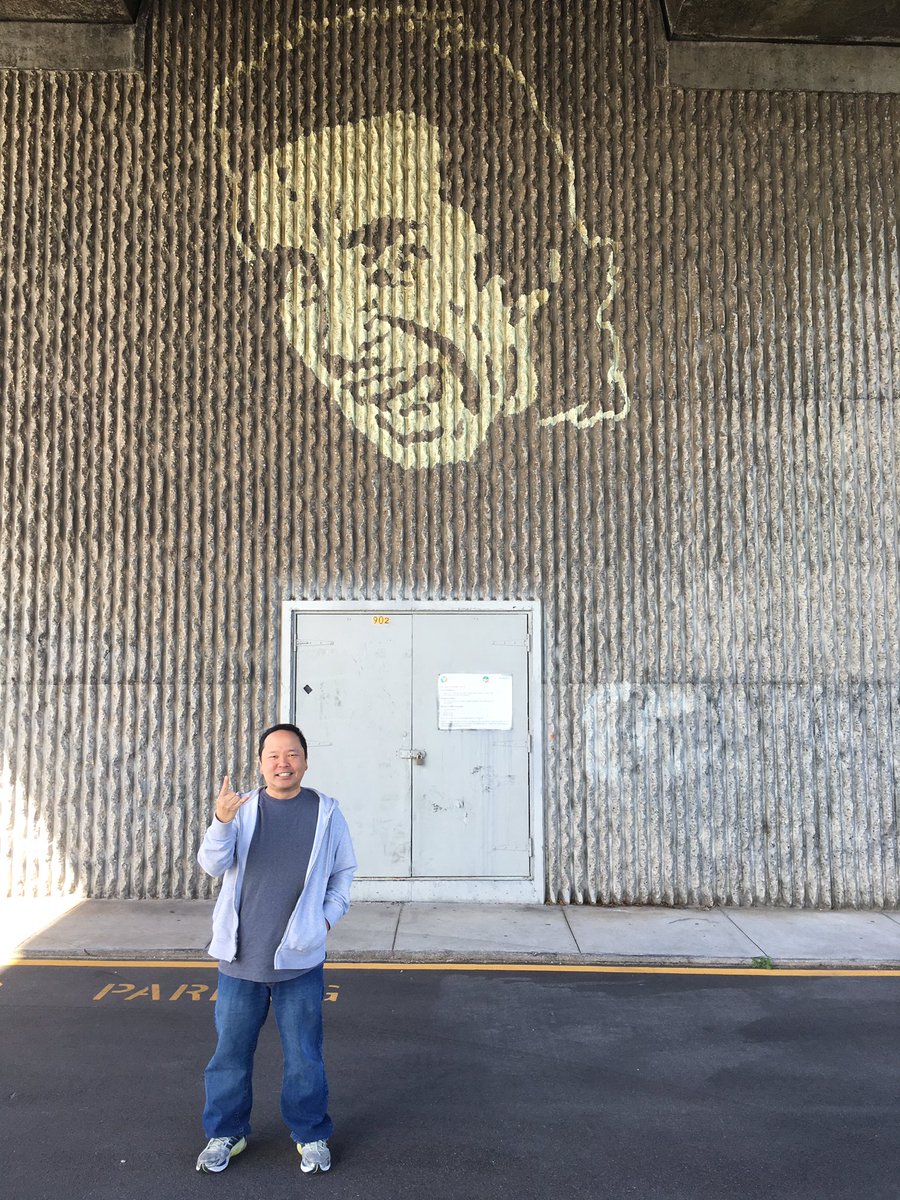 PaulOgata's tweet photo. In Fremantle, home of late AC/DC singer Bon Scott. #AcaDaca #Australia #DirtyDeeds https://t.co/CGbjtMqD2J