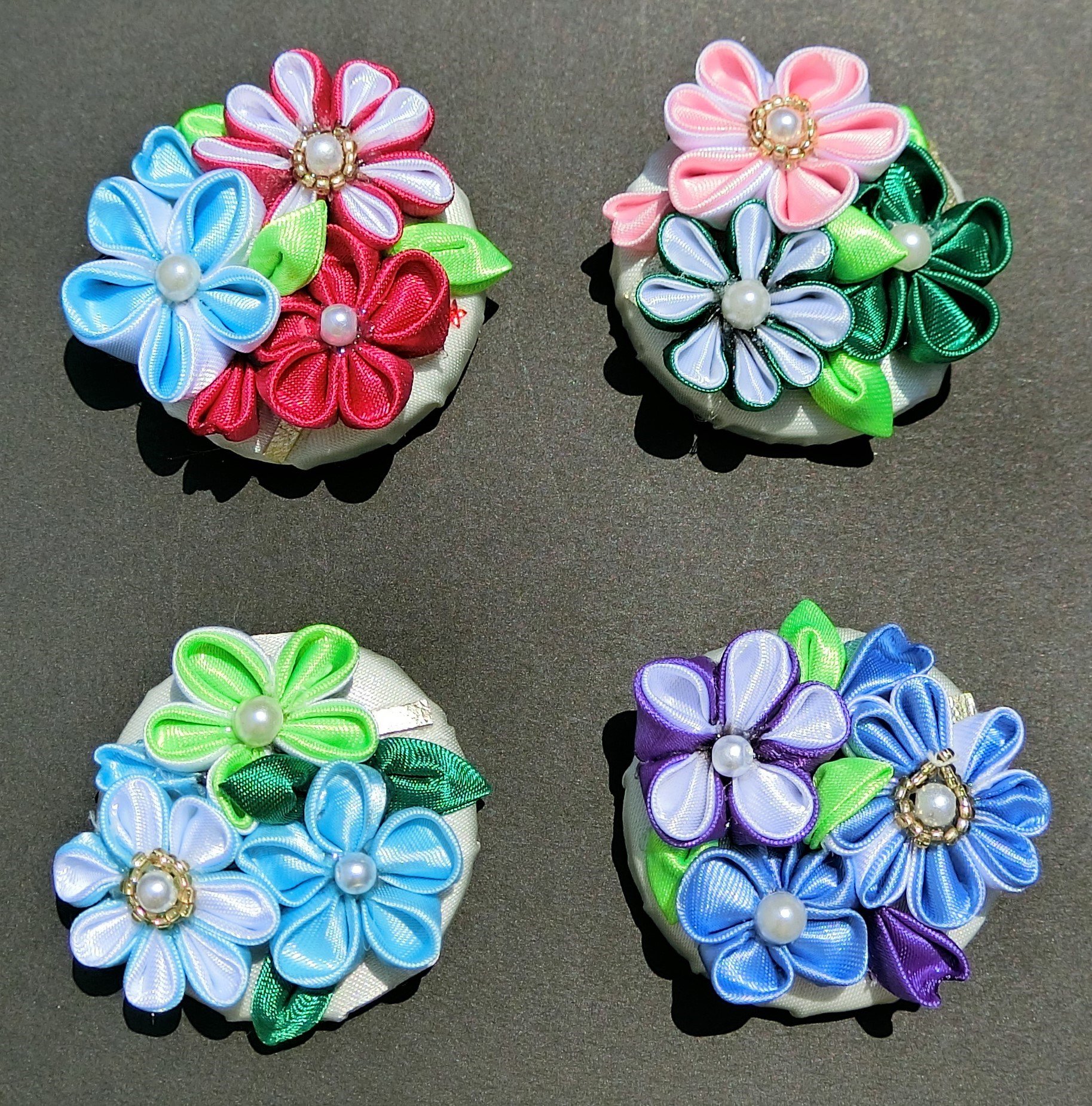 تويتر 兎 商店 على تويتر つまみ細工の花 冠 バッチ サテン地の布製のつまみ細工を缶バッチにしました 鞄や髪飾りにワンポイントでつけても可愛いです W 和菓子っぽいデザインで美味しそうに仕上げました キャラメル 創作 T Co Wzfx18feze