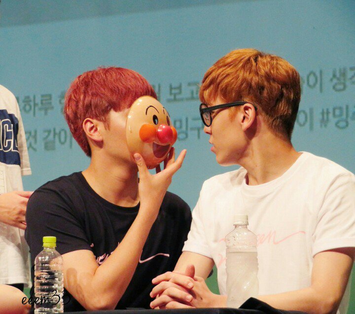 svtdays17's tweet photo. [PIC] 160806 Osaka Fansign #SEVENTEEN #세븐틴 #SEUNGKWAN #승관 #VERNON #버논 cr:eeem33 https://t.co/k0MJYwPGX2