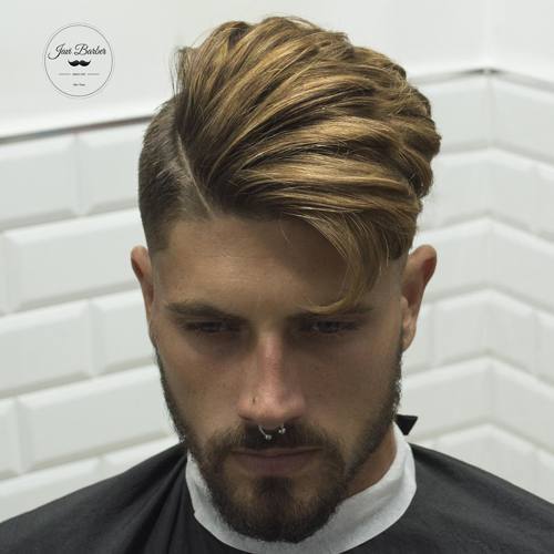 Stylish #Men’s #Hipster #Haircuts hairstyle-trends.com/stylish-mens-h…