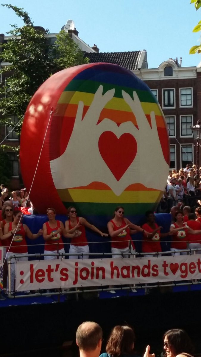 oleander0307's tweet photo. #gayparade2016 I had a wonderful day. Amsterdam at its best!! https://t.co/qxjzvd8IkP