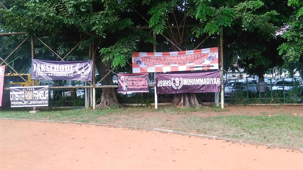 JsVHS_Muh9's tweet photo. PERSIJA U21 Vs Pos indonesia @Lap.banteng https://t.co/SASqlMErUQ