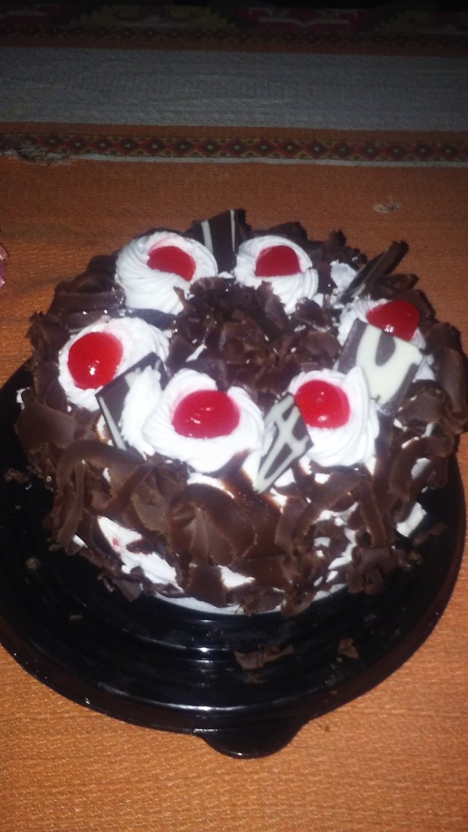 zaidaDance's tweet photo. Pastelcito 😘😘😘🎂 https://t.co/RHXaBkmwf9