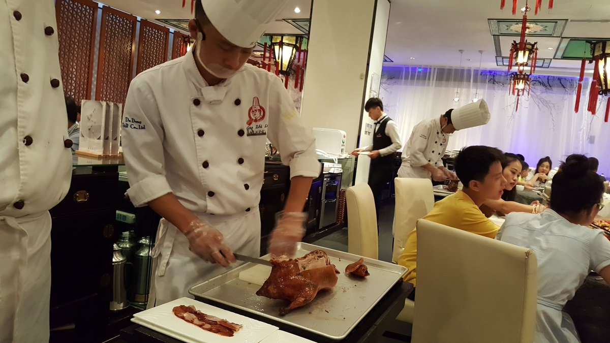 pascalart_'s tweet photo. Restaurant #Dadong à Pékin, un must incontournable, #Ducasse et Robuchon ont apprécié  aussi! https://t.co/2MAZMhd0WV