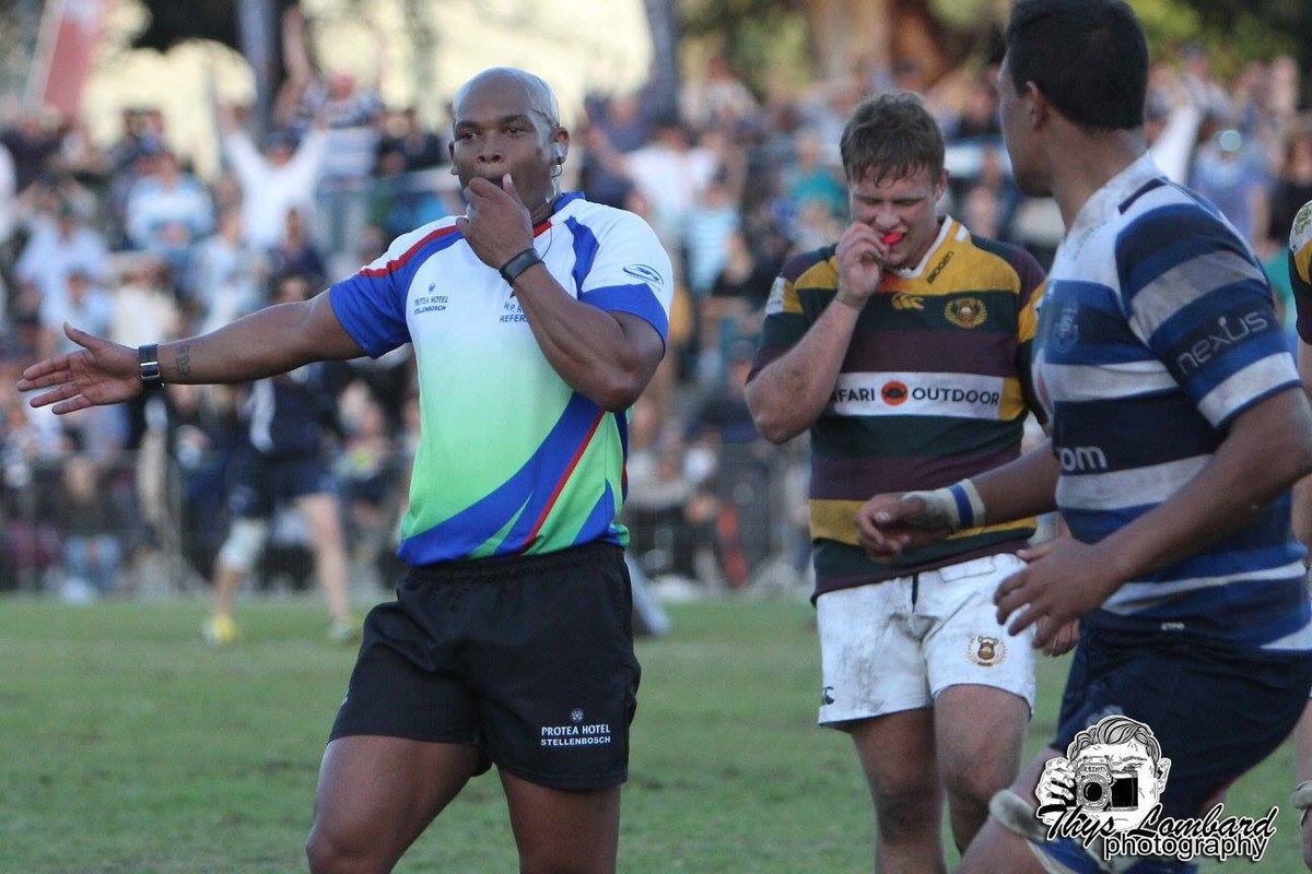 ThysLombard's tweet photo. That moment when @EgonSeconds blew the final whistle @Paarl_Boishaai vs @gimnasiumpaarl @erasmus1410 @CorneKrige6 https://t.co/7SvSxSJCT7