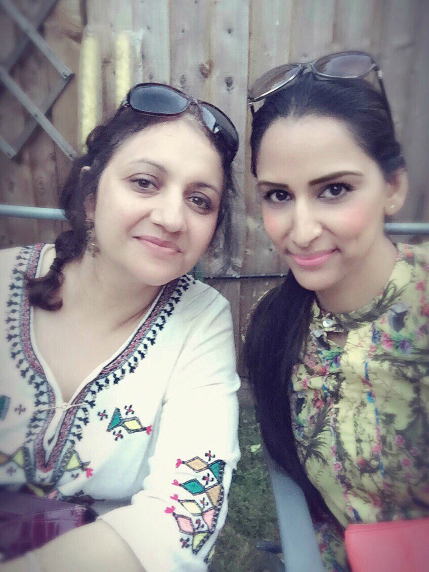 NadiaBukhariUCL's tweet photo. #aboutlastnight #friendsfest #BBQ #SummerWave16 https://t.co/X03Ptp5hZY