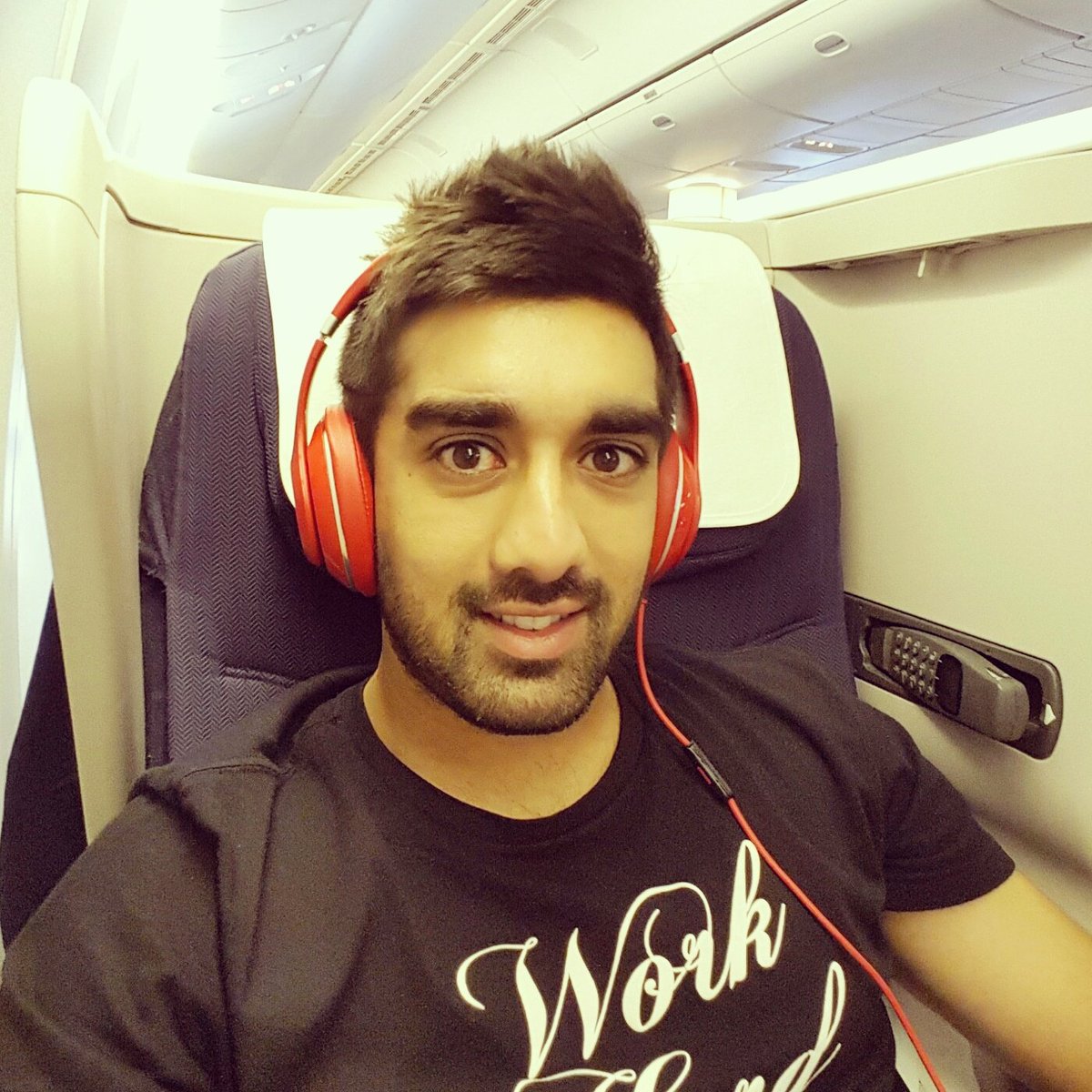 shamsi90's tweet image. Off to Australia today.... a new adventure awaits! 🇦🇺

#NewPlace #NewThingsToLearn #Excited