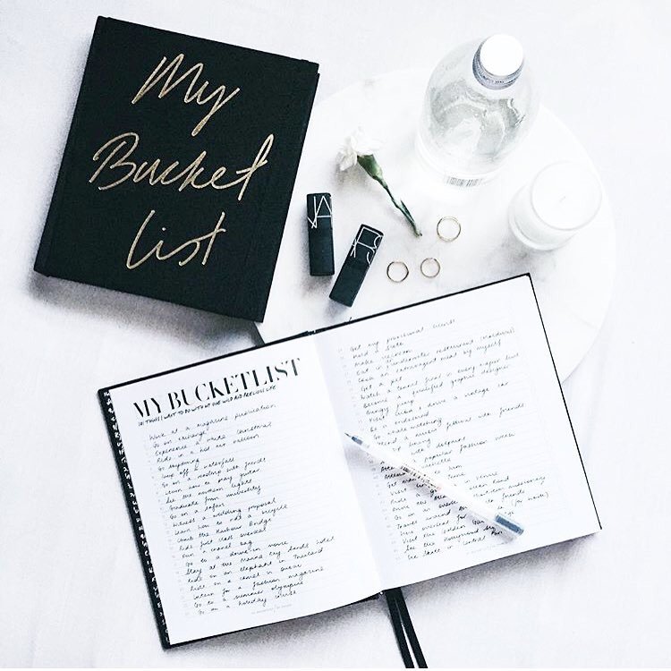 boxbossgifts's tweet photo. Turn your dreams into plans in reality✨ #Bucketlist by @axelandash ready to make the perfect #giftset
📸@jilliansun https://t.co/tSZMKHPZIH