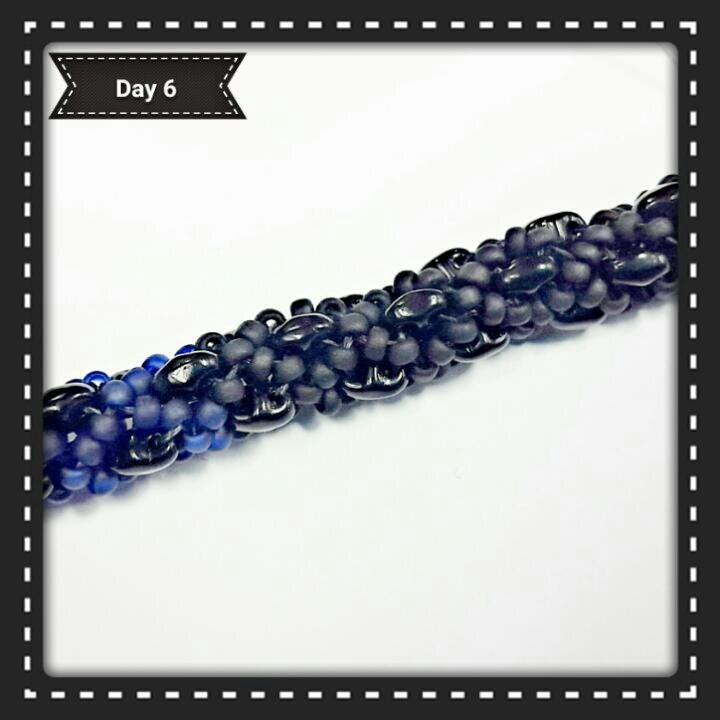 Blondie_84_'s tweet photo. Days 5-6 of Jean Powers National beading week secret beadalong project #nbw #secretbeadalong #jeanpower https://t.co/3W3nsstSZD