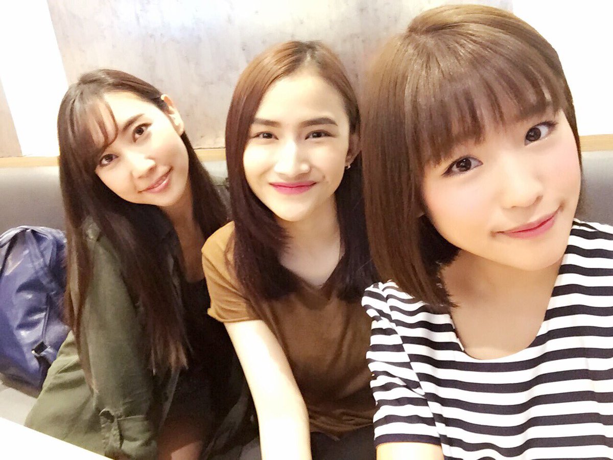 Haruka_NKGW10's tweet photo. Kita lagi mau makan😝💓
Kalian udah makan???
これからみんなでご飯❤️ https://t.co/CnoPjwf35v