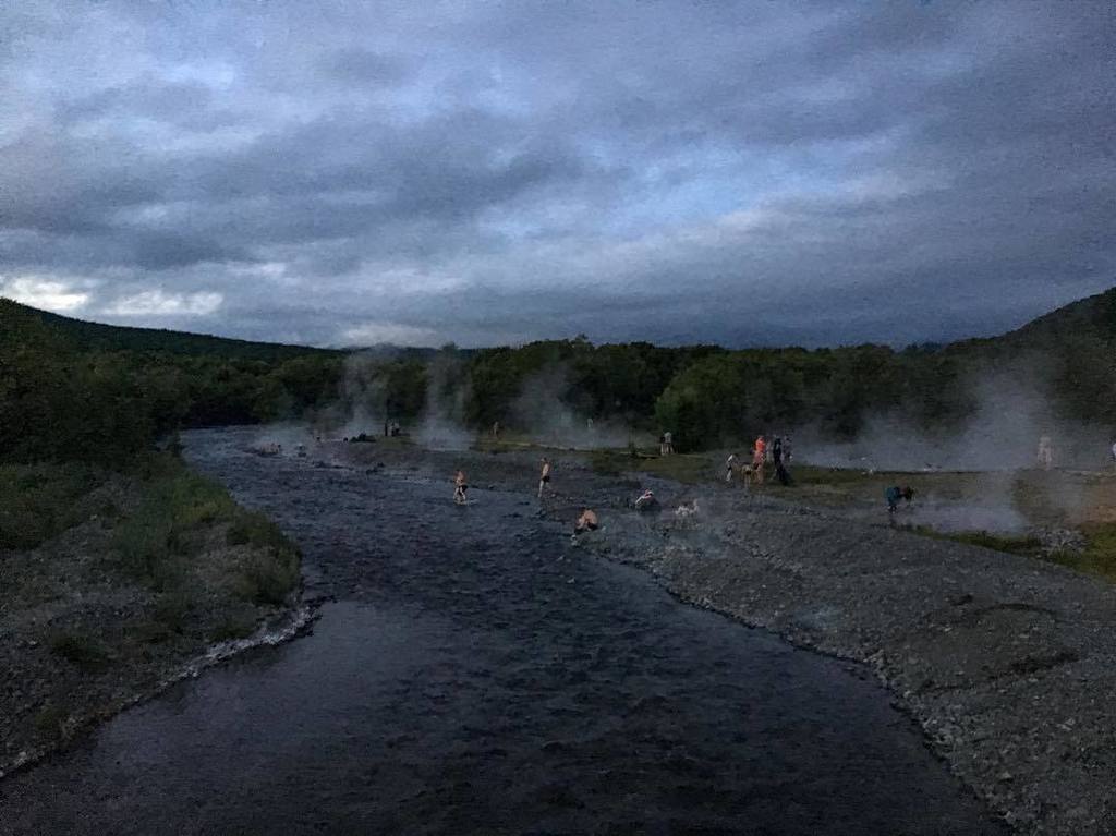 A different saturday night..natural hot pools next to the cold river. #travelgram #travel … ift.tt/2aDReo8