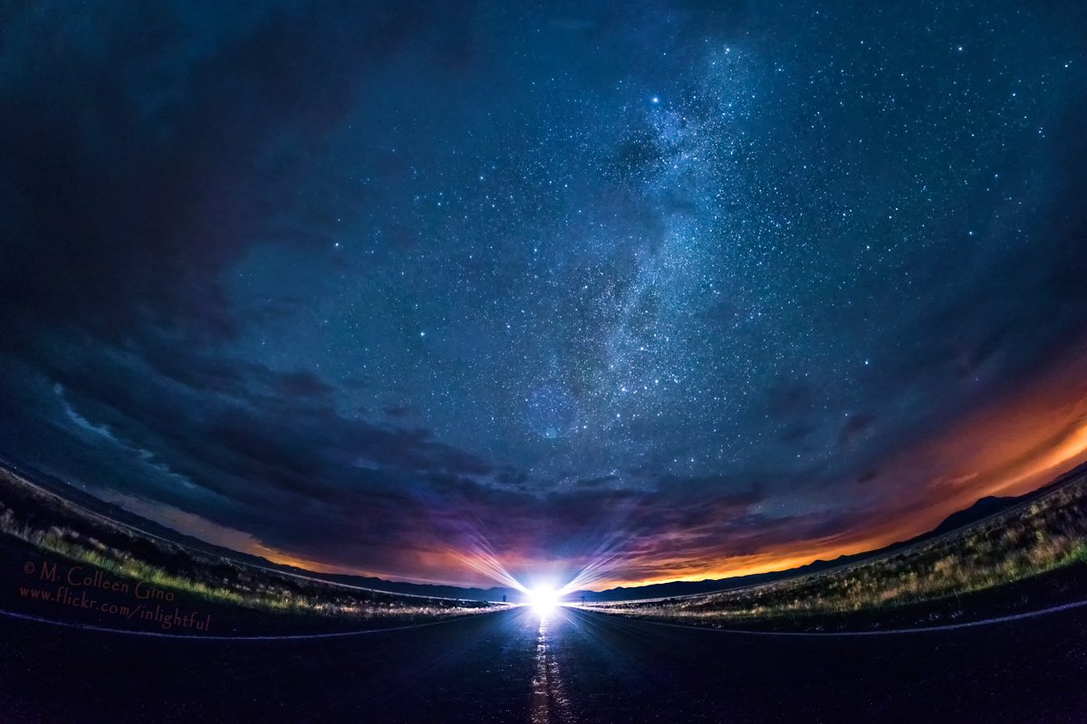 inlightful's tweet photo. Highway to hell...or heaven...Very Large Array, #NewMexico
#astrophotography #milkyway https://t.co/FnEdkKycJm